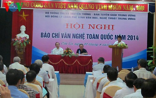 Press urged to improve literature and arts propaganda quality - ảnh 1